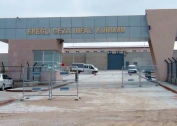 İsimsiz Anne (Konya Ereğli Cezaevinde bebeği ile)